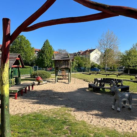 Fewo "Franzi" 5 Personen, Zentrale Lage, Parkplatz Dessau-Rosslau Exterior photo
